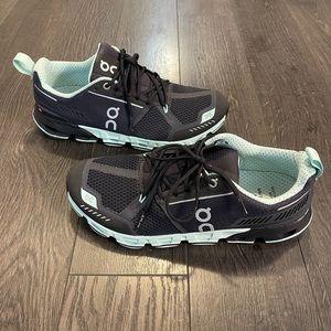 On Cloudflyer, Womens size 9